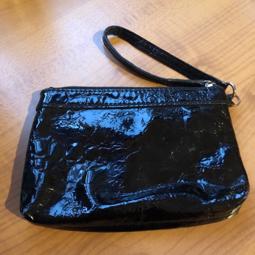 GUESS wristlet - Picture 2 of 3